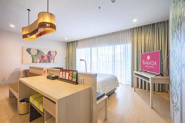 Ramada by Wyndham Phuket Deevana Patong - Junior Suite