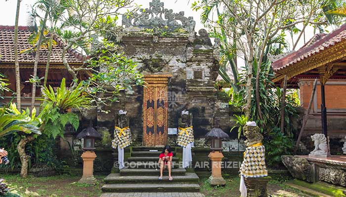 Puri Saren Agung