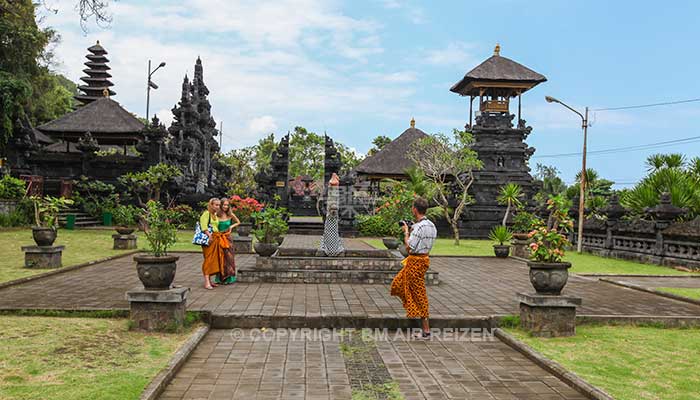 Goa Lawah tempel