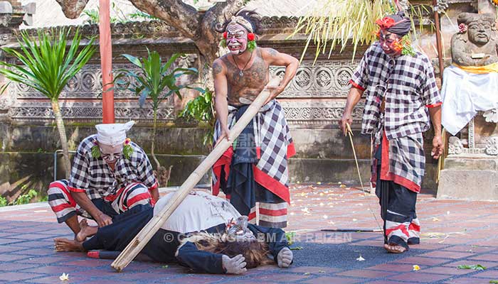 Bali - Borang dans