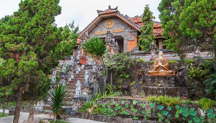 Bali - Brahma Vihara Arama