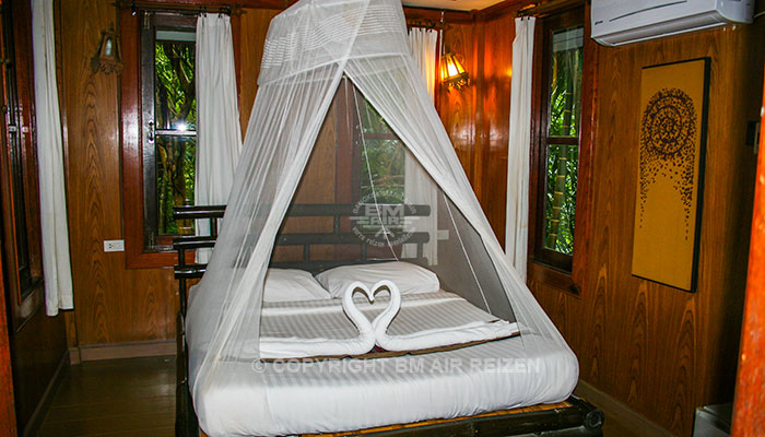Khao Sok Paradise Resort