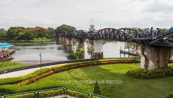 Kanchanaburi - River Kwai Bridge