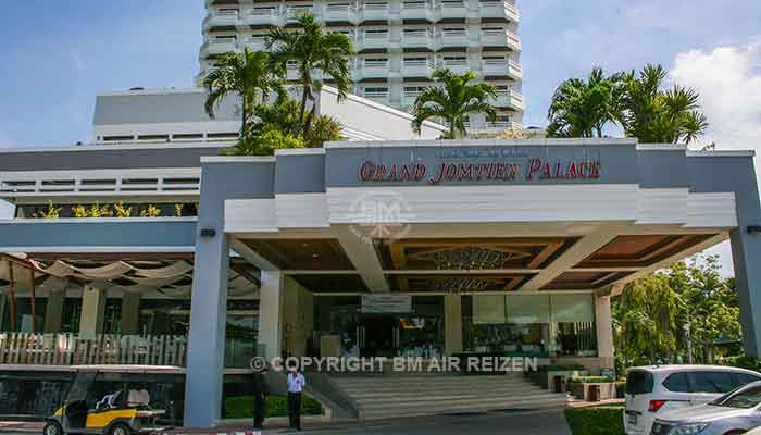Grand Jomtien Palace Hotel