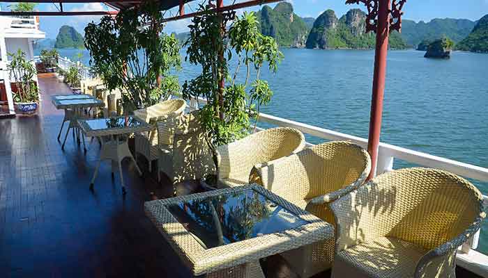 Halong Bay - cruise