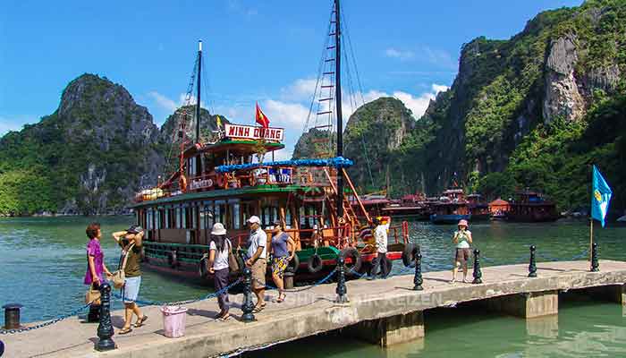 Halong Bay - cruise