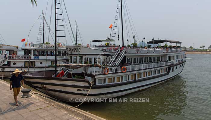 Halong Bay - V Spirit