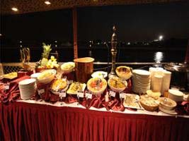 Luxe Canal Dinner Dhow Cruise - Dubai