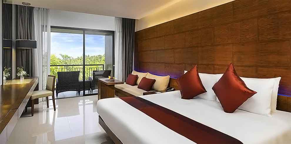 Kata Beach - Novotel Phuket Kata Avista Resort