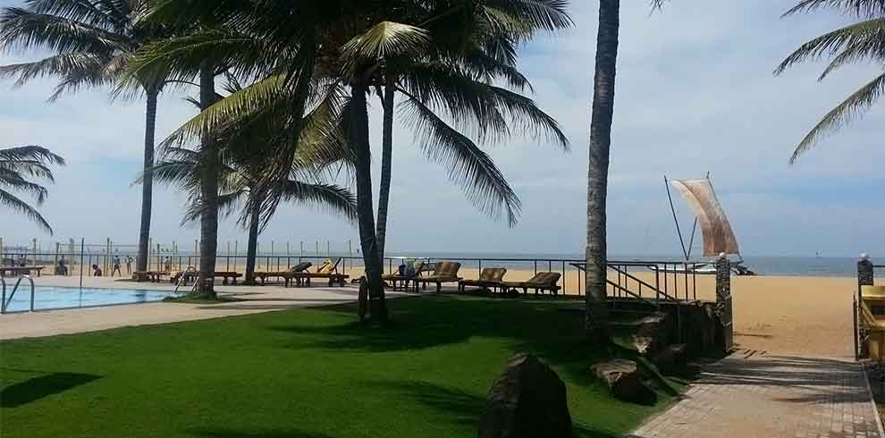 Negombo - Camelot Beach Hotel