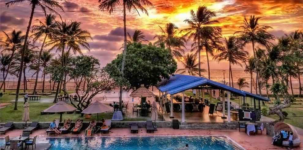 Negombo - Camelot Beach Hotel