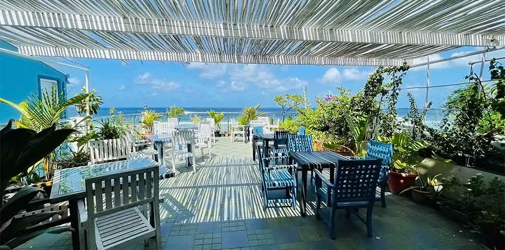 Malediven - Huvan Beach Hotel at Hulhumale