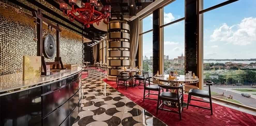 Phnom Penh - NagaWorld Hotel & Entertainment Complex