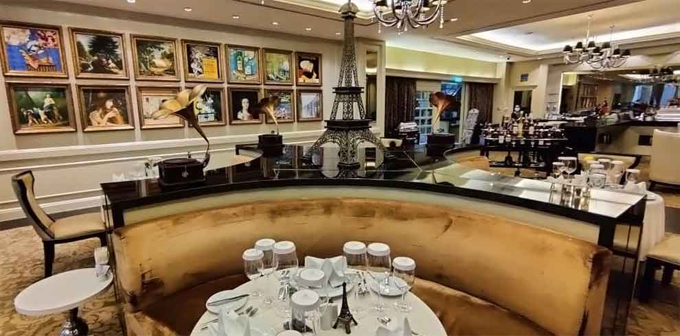 Phnom Penh - NagaWorld Hotel & Entertainment Complex