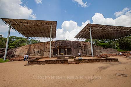 Polonnaruwa - Gal Viharaya (Rock Temple) - Sri Lanka