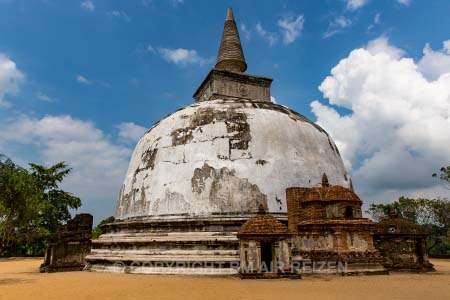 Polonnaruwa - Kiri Vehera - Sri Lanka