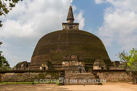 Polonnaruwa - Rankoth Vehera - Sri Lanka