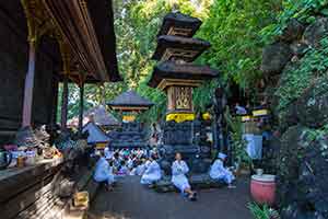 Bali - Goa Lawah