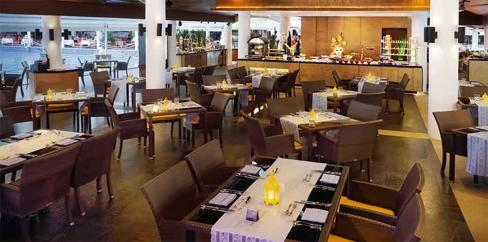 Karon Beach - Le Meridien Phuket Beach Resort