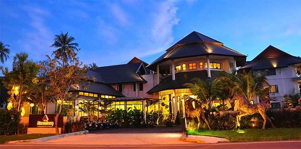 Rawai Beach - Navatara Phuket Resort