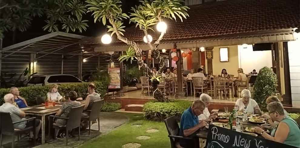 Sanur Beach - Puri Sading Hotel