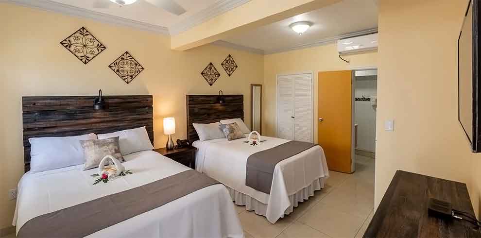 Sint Maarten - Baker's Suites