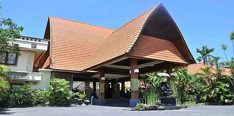 Sanur Beach - Besakih Beach Hotel