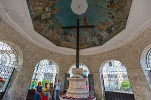 Magellans Cross - Cebu