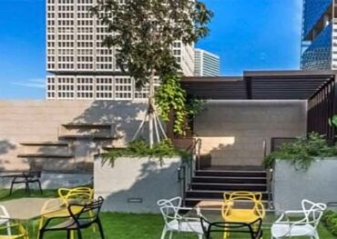 Lion Peak Hotel Raffles