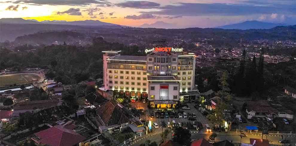 Grand Rocky Hotel Bukittinggi