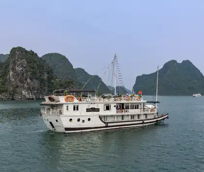 Halong Bay - Vietnam