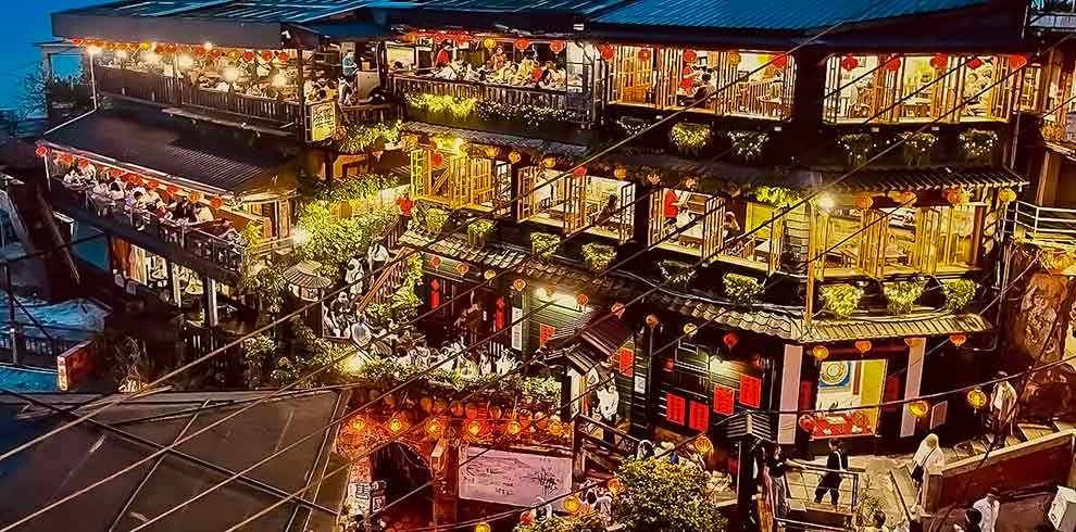 Jiufen Night Tour