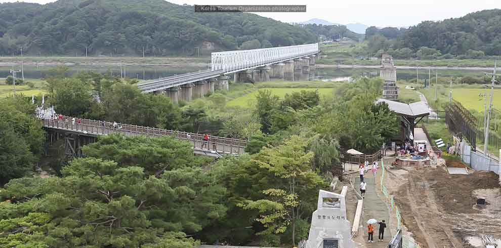 DMZ Tour