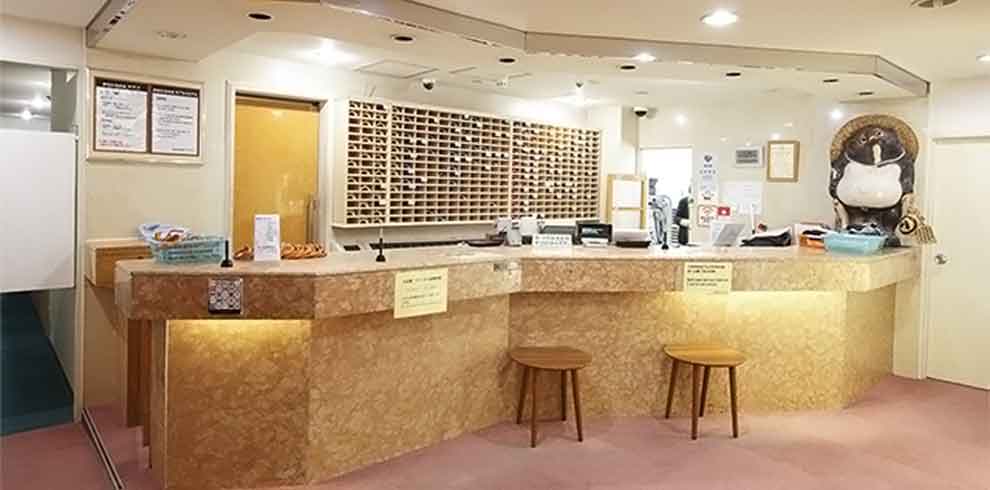Shinjuku Kuyakusho-mae Capsule Hotel