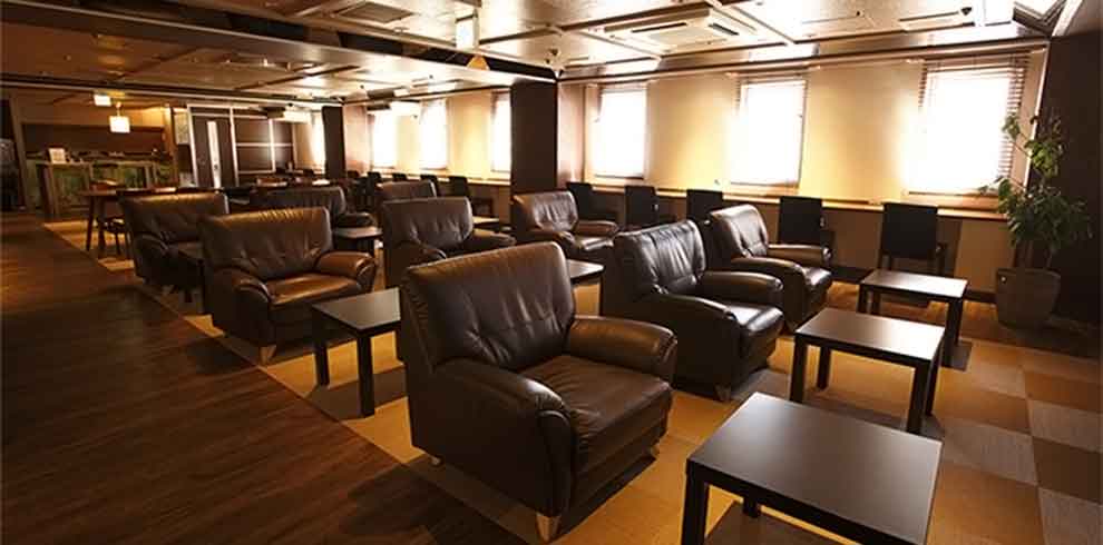 Shinjuku Kuyakusho-mae Capsule Hotel