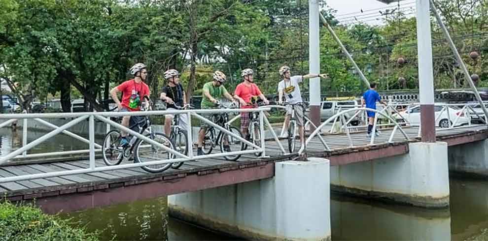 Fietsen door Bangkok