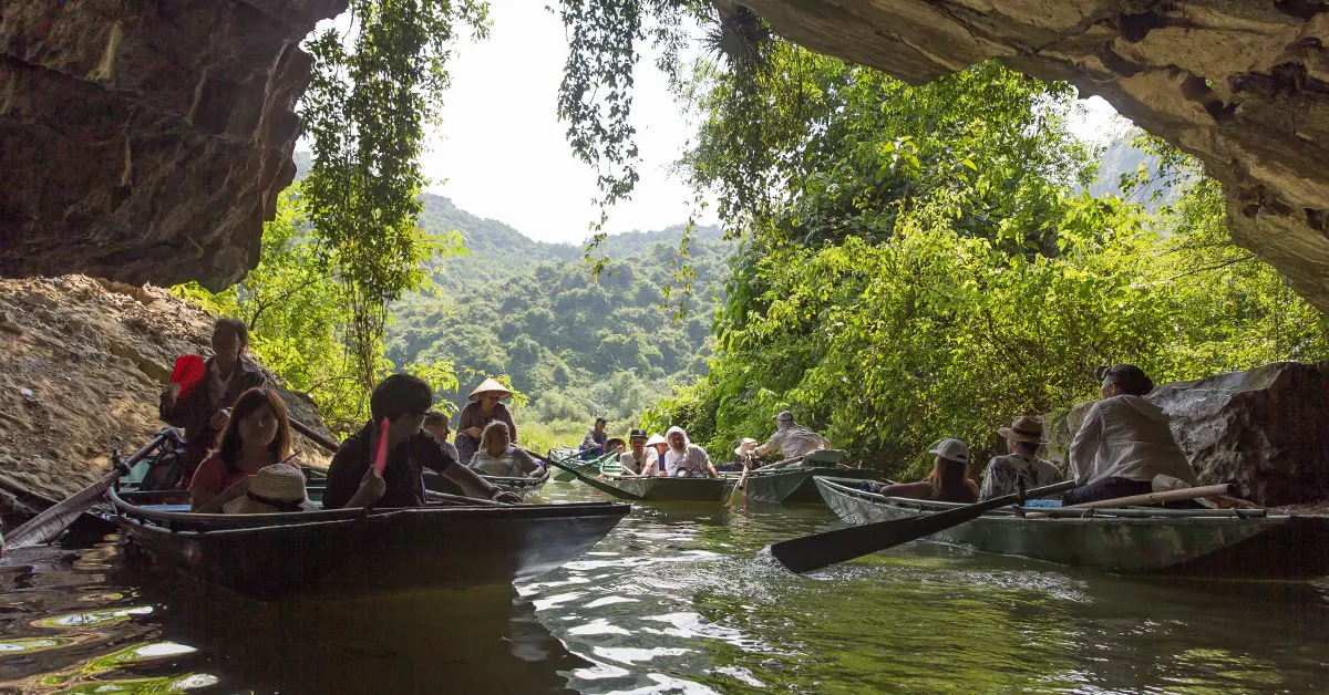 Boottocht door grot - Ninh Binh