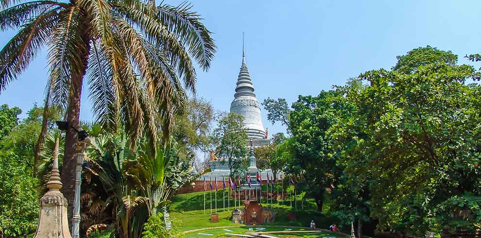 Wat Phnom - Phnom Penh