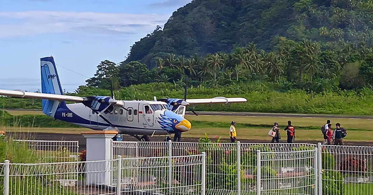 Banda Neira Airport