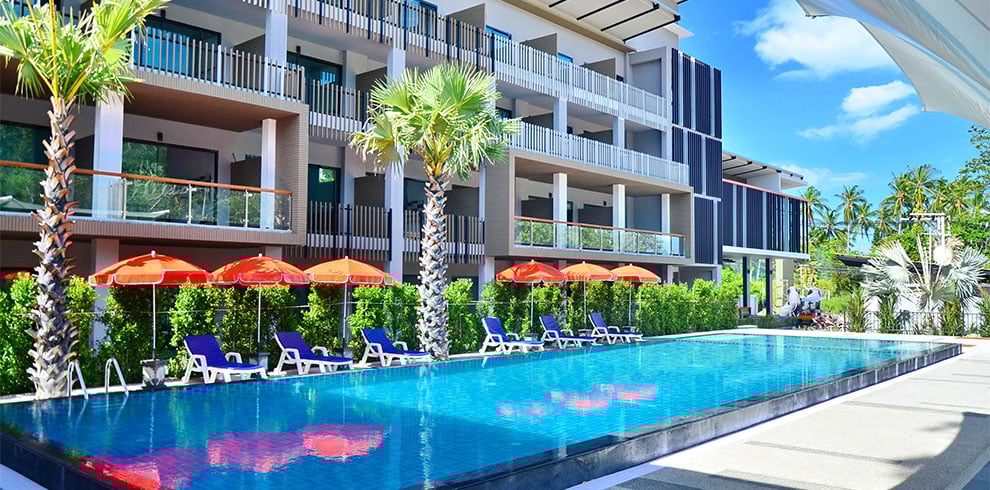 Het zwembad van Chaweng Noi Pool Villa