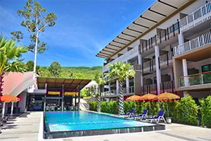 Het zwembad van het Chaweng Noi Pool Villa