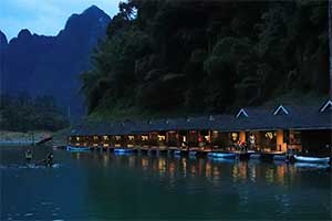 Praiwan Raft House