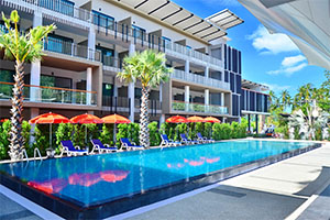 Het zwembad van het Chaweng Noi Pool Villa op Koh Samui