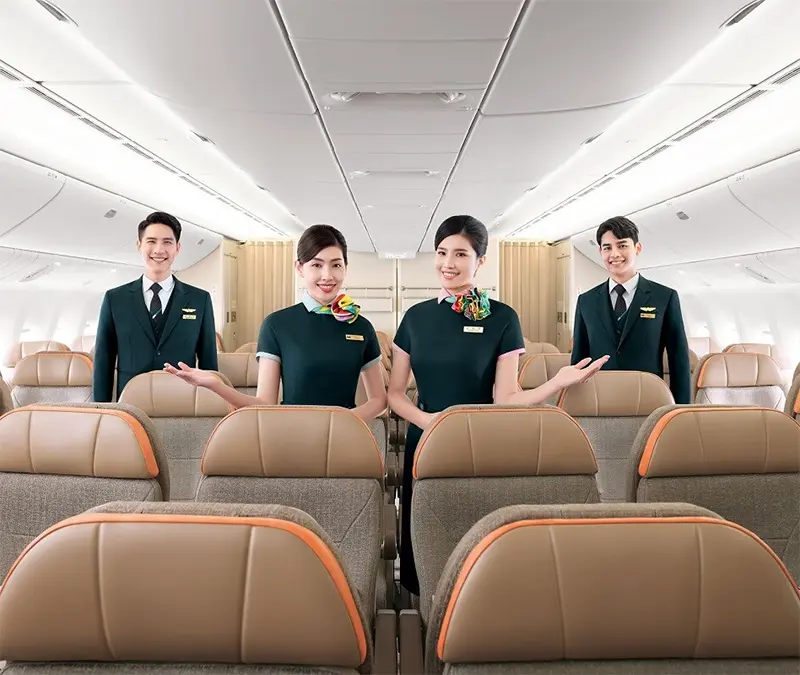 Vliegtickets – EVA Air cabinecrew aan boord