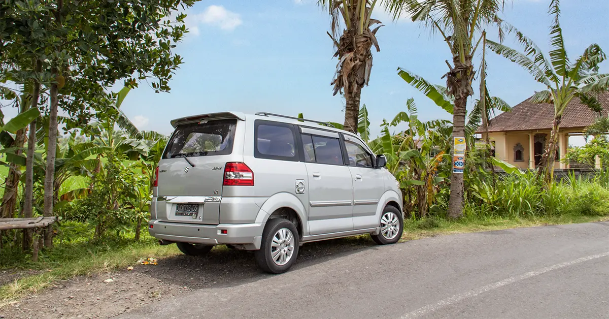 Privétransfer per auto of minibus op Bali, comfortabel vervoer met chauffeur