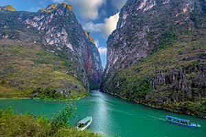 Boottocht op de Nho Que rivier in Ha Giang, Vietnam
