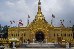 Het Lumbini Park in Berastagi op Sumatra