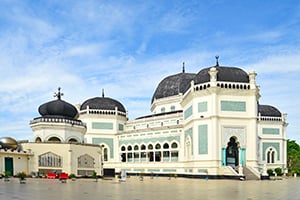 De Grand Mosque van Medan op Sumatra