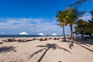 Relaxen op het strand van Sanur op Bali