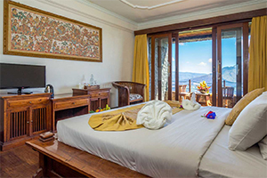 Een superior kamer in het Lake View Kintamani op Bali